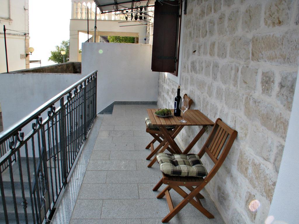 Apartment Noa Kastel Kambelovac Ruang foto